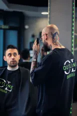 Outline Barbería