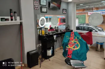 Víctor Viñuela Barber Shop