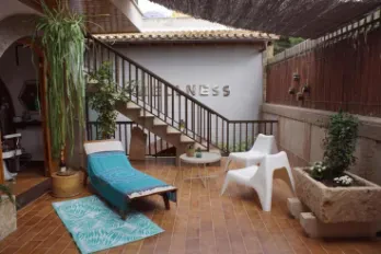 Masajes y peluquería Apolonia