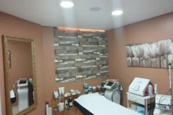 L ' FEMME Centro de Estética Integral